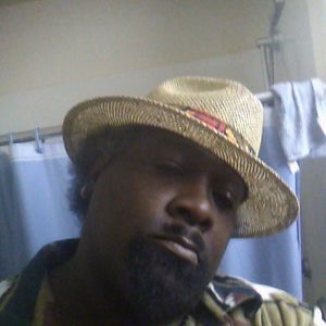 Meet your Posher, Dennis